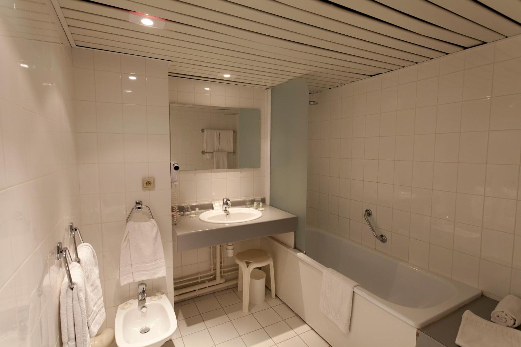 Double or Twin Room,843505943:JPEG